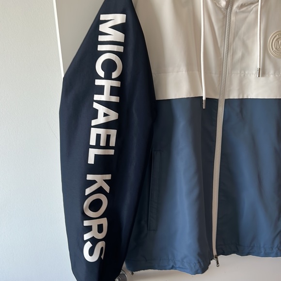 Size large men’s Coach wind breaker - Picture 2 of 4